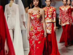 中国美精品服饰，展现你的优雅与魅力